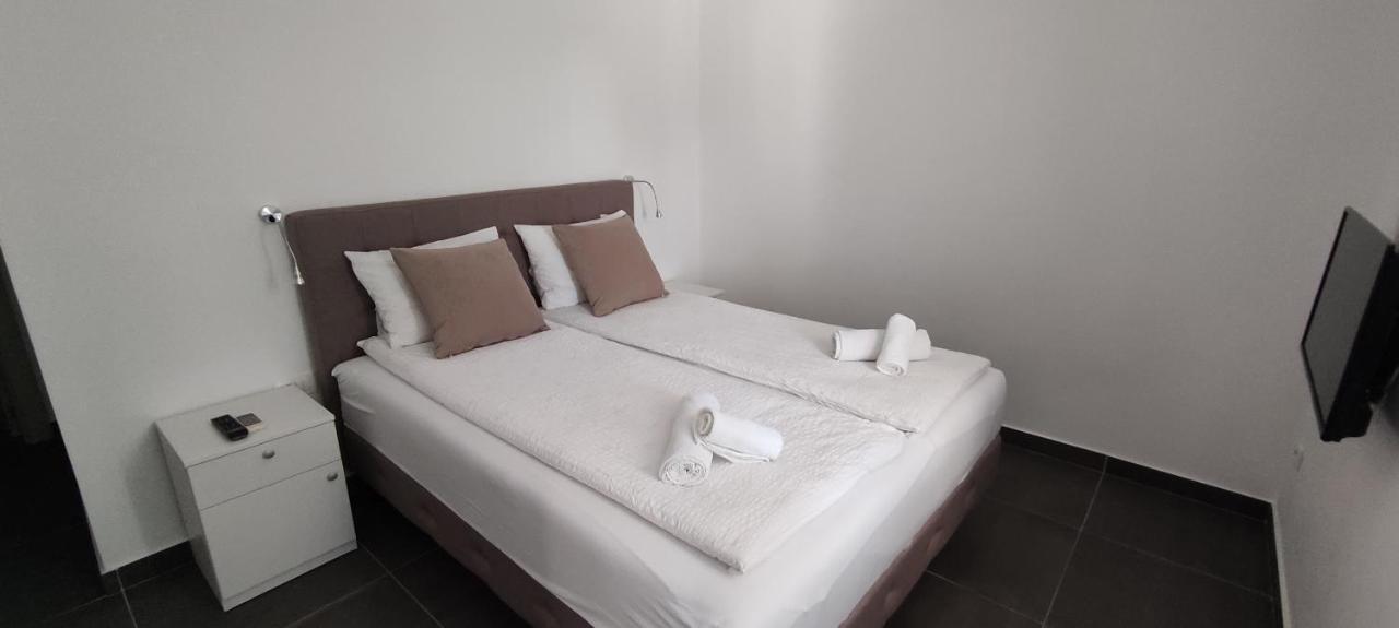 Zoran Apartments Sveti Stefan Luaran gambar