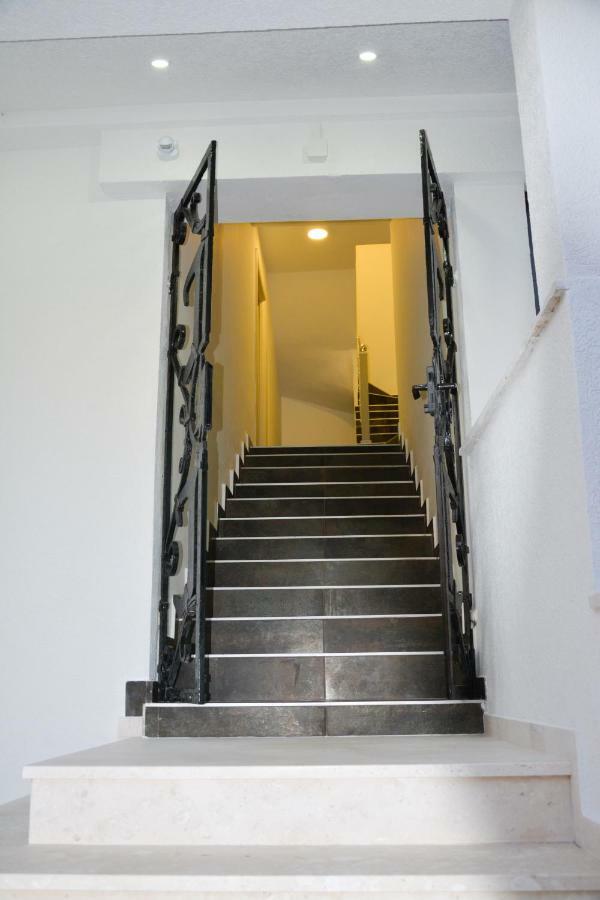 Zoran Apartments Sveti Stefan Luaran gambar